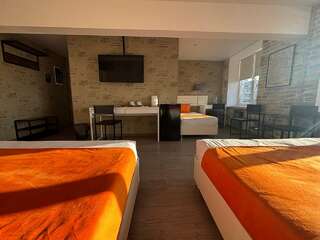 Гостиница Apartments 4 Москва Семейный номер-5