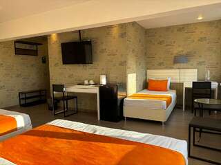 Гостиница Apartments 4 Москва Семейный номер-3